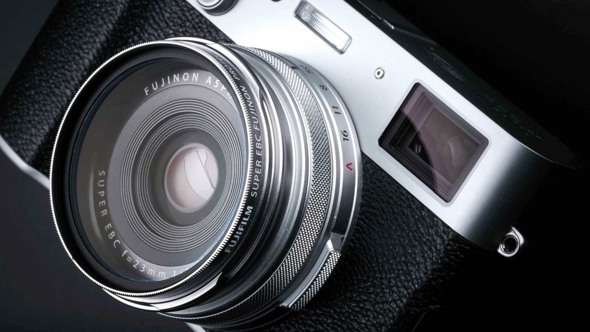 Fujifilm dominates Japan’s camera rankings as compact models surge