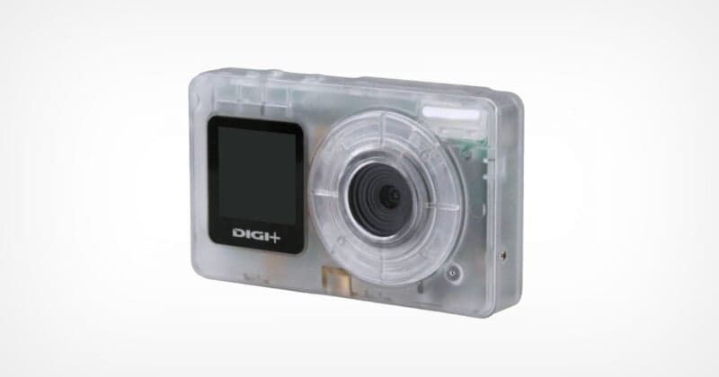 Japan-made dual-display camera brings selfie-friendly Y2K nostalgia