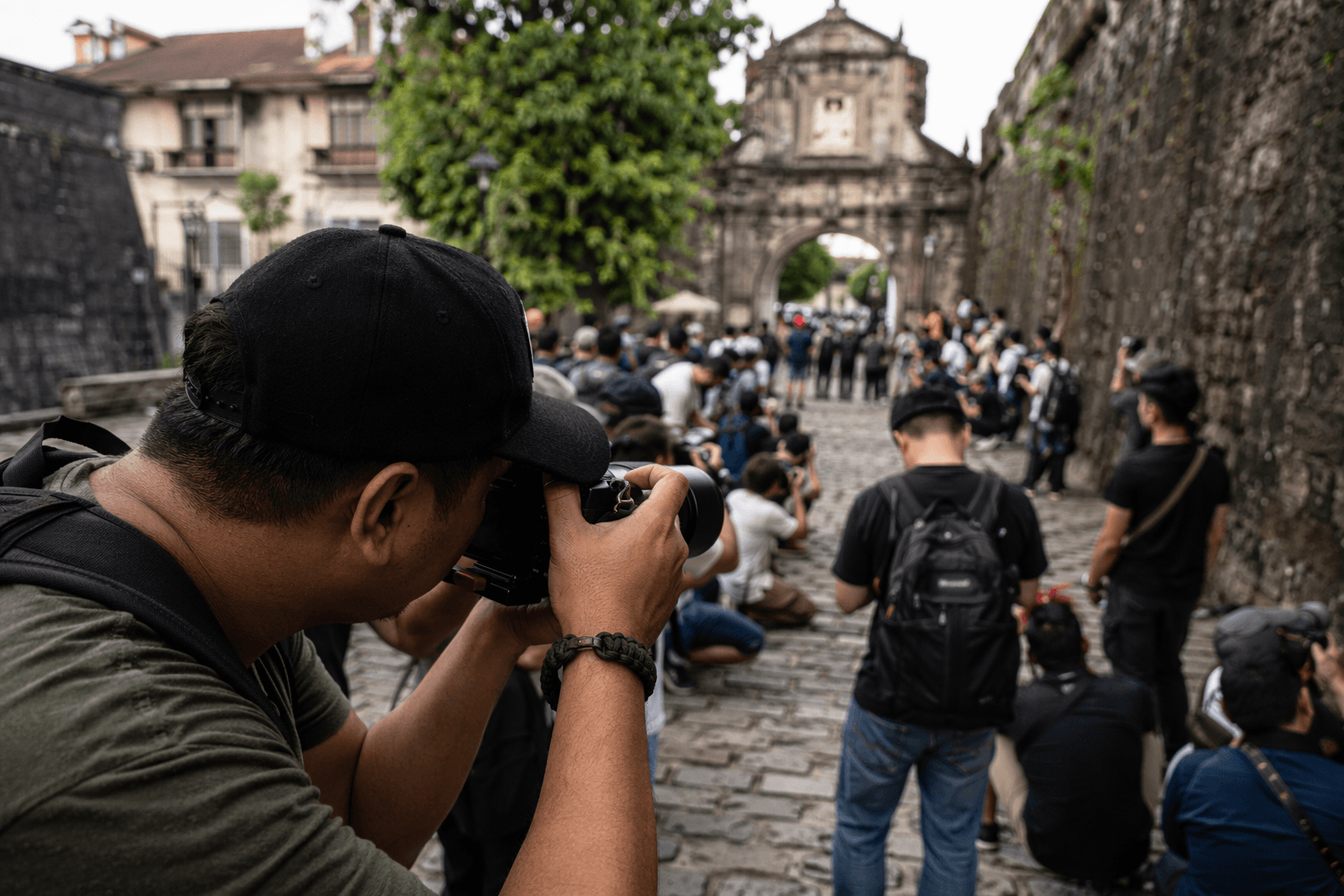 Born in Film’s World Photowalk draws 1,300 photographers in Intramuros