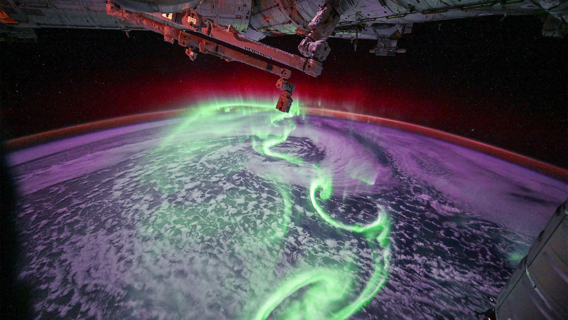 Astronaut captures stunning aurora from ISS with Nikon flagship camera