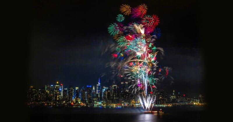 Beyond long exposures, creative fireworks photography techniques to try
